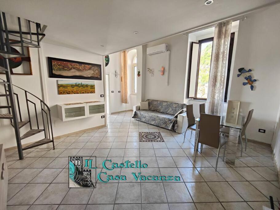 Il Castello Casa Vacanza Salerno Buitenkant foto